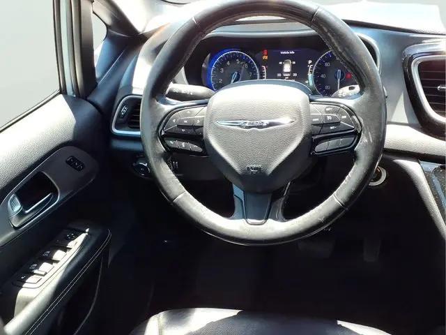 2020 Chrysler Pacifica Touring L Plus