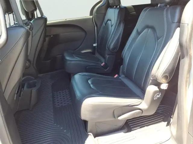 2020 Chrysler Pacifica Touring L Plus