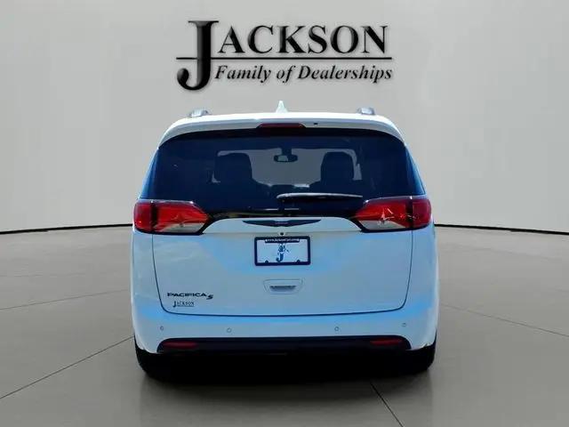 2020 Chrysler Pacifica Touring L Plus