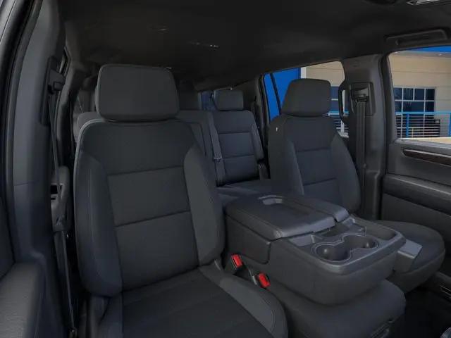 2026 Chevrolet Suburban LS, 4WD