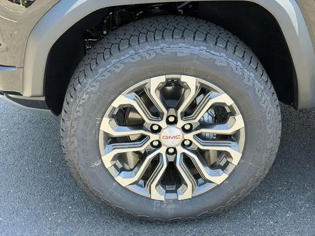 2026 GMC Canyon Denali, 4WD