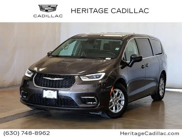 2023 Chrysler Pacifica Touring L for sale in Lombard, IL
