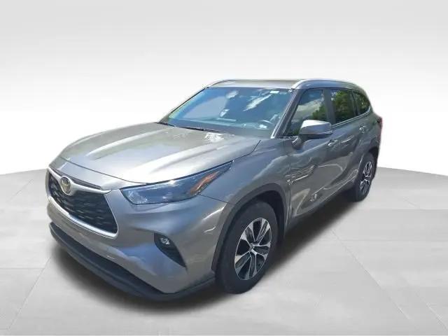 2025 Toyota Highlander XLE