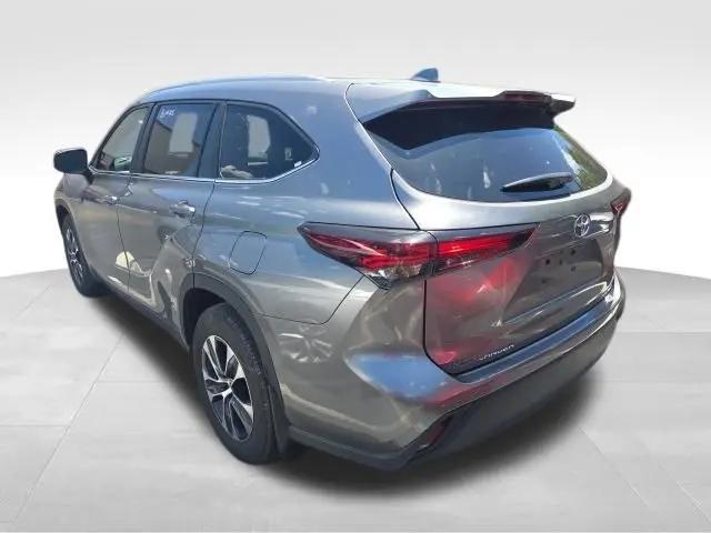 2025 Toyota Highlander XLE