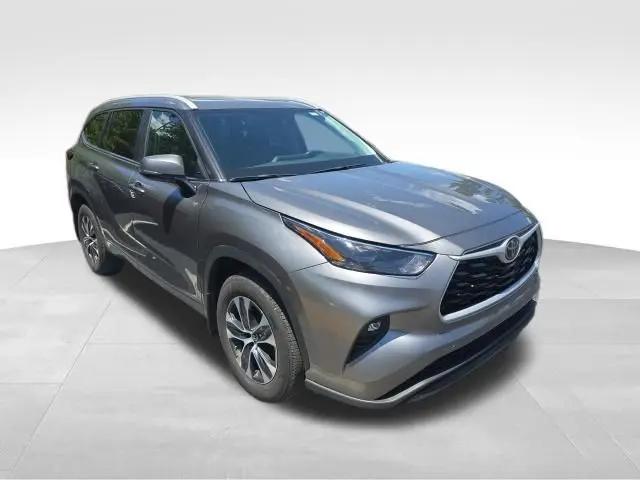 2025 Toyota Highlander XLE