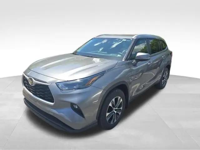 2025 Toyota Highlander XLE