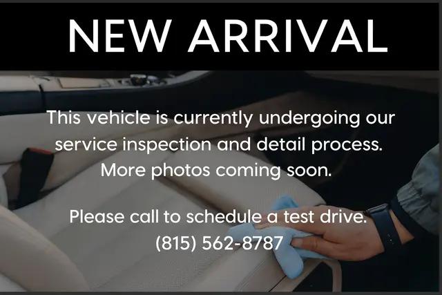 2023 Chevrolet Traverse AWD LT Cloth