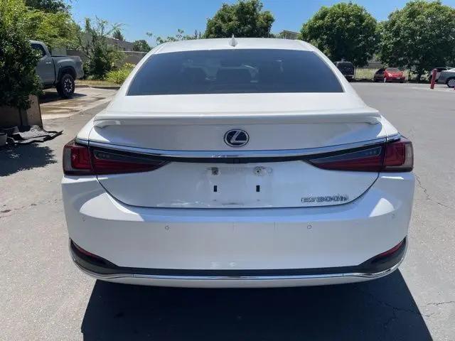 2022 Lexus ES 300h ES 300h