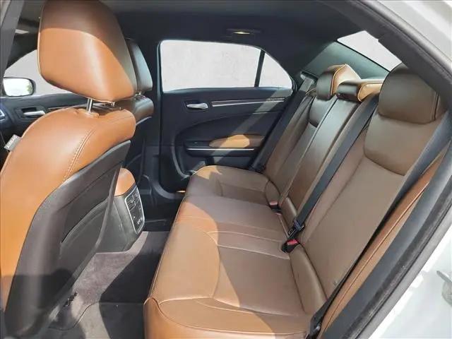 2018 Chrysler 300 Limited