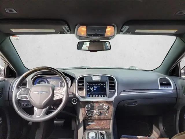 2018 Chrysler 300 Limited