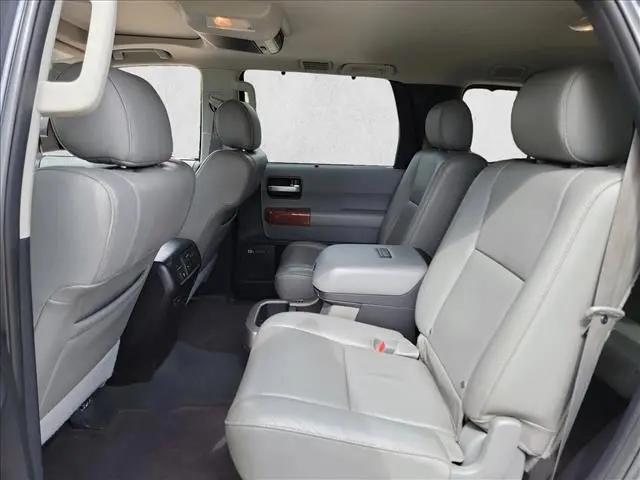 2020 Toyota Sequoia Platinum