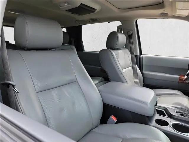 2020 Toyota Sequoia Platinum