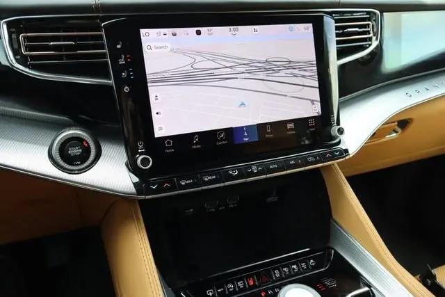 2023 Jeep Grand Wagoneer L Series III 4x4