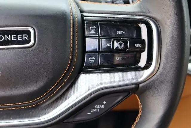 2023 Jeep Grand Wagoneer L Series III 4x4