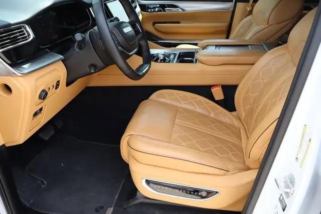 2023 Jeep Grand Wagoneer L Series III 4x4