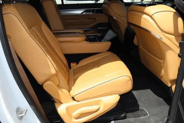 2023 Jeep Grand Wagoneer L Series III 4x4