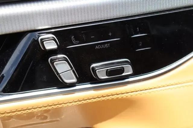 2023 Jeep Grand Wagoneer L Series III 4x4