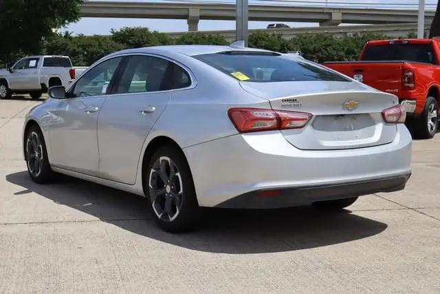 2022 Chevrolet Malibu FWD LT