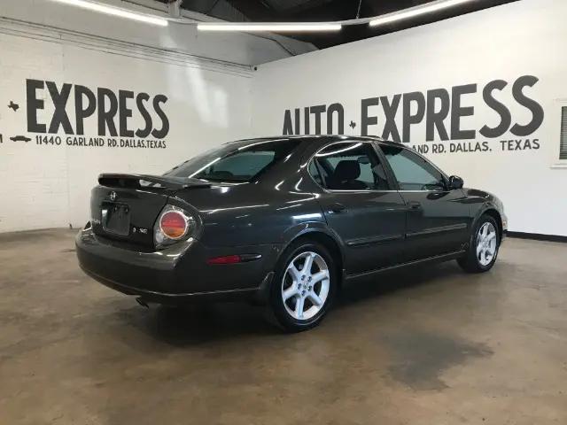 2002 Nissan Maxima SE