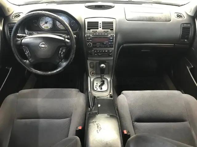 2002 Nissan Maxima SE