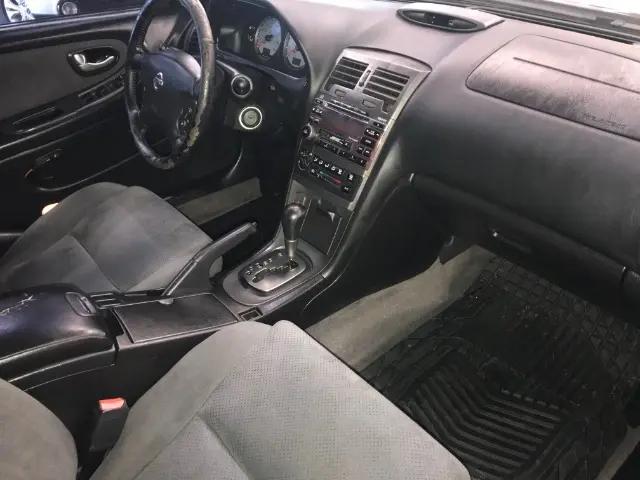 2002 Nissan Maxima SE