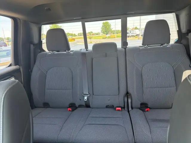 2021 Ram 1500 Big Horn Crew Cab 4x4 5'7" Box