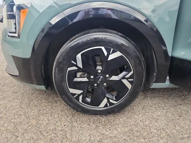 2023 Kia Niro EV Wind