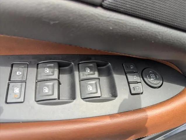 2017 Cadillac Escalade ESV Premium Luxury