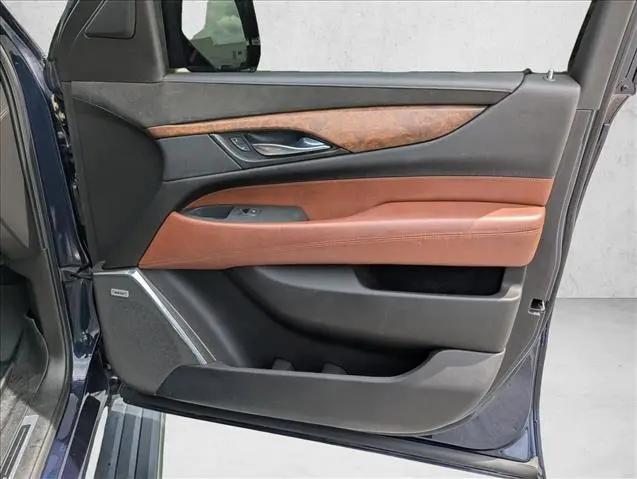 2017 Cadillac Escalade ESV Premium Luxury