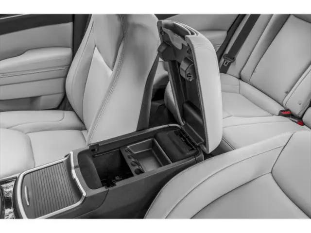 2023 Chrysler 300 Touring L