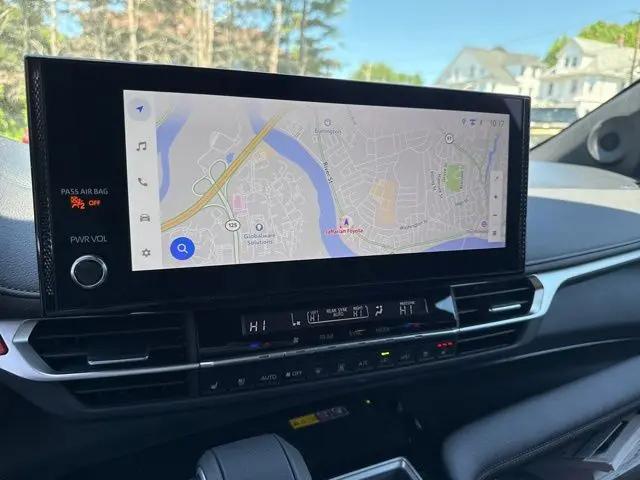 2025 Toyota Sienna Platinum