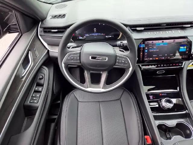 2026 Jeep Grand Cherokee Limited Reserve 4x4