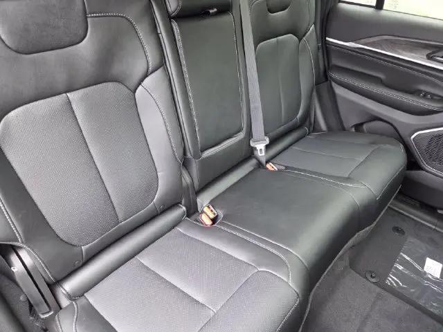2026 Jeep Grand Cherokee Limited Reserve 4x4