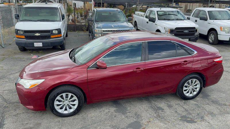 2017 Toyota Camry LE
