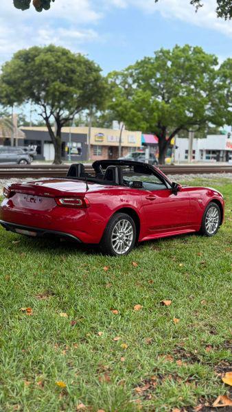 2018 Fiat 124 Spider Classica