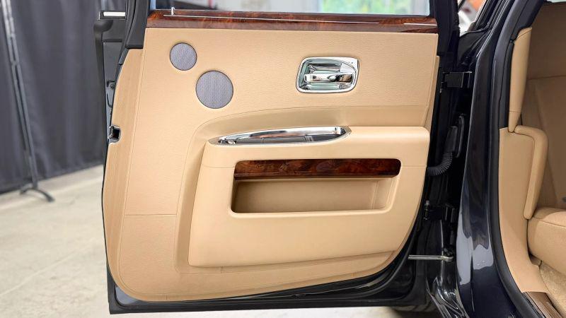 2011 Rolls-Royce Ghost Base