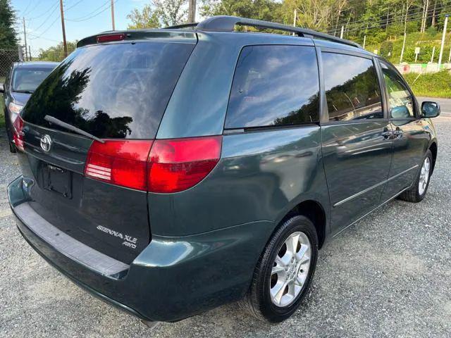 2004 Toyota Sienna XLE Limited