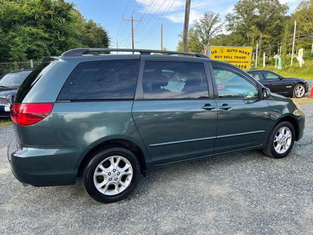 2004 Toyota Sienna XLE Limited