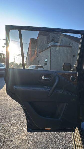 2016 INFINITI QX80 Base
