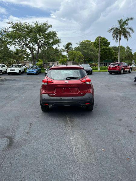 2020 Nissan Kicks SV Xtronic CVT