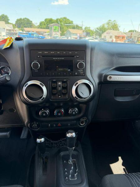 2012 Jeep Wrangler Unlimited Sahara