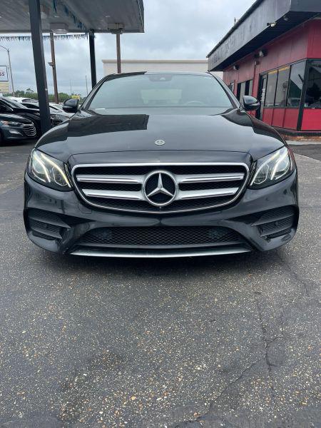 2018 Mercedes-Benz E-CLASS E 300 E 300