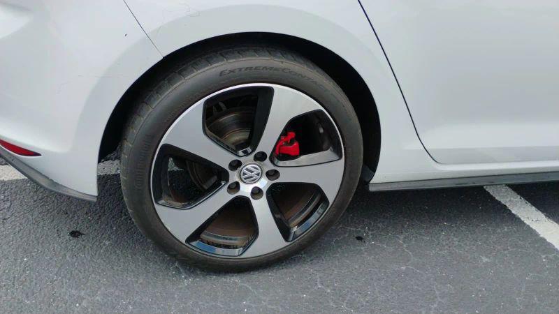 2016 Volkswagen Golf GTI SE 4-Door