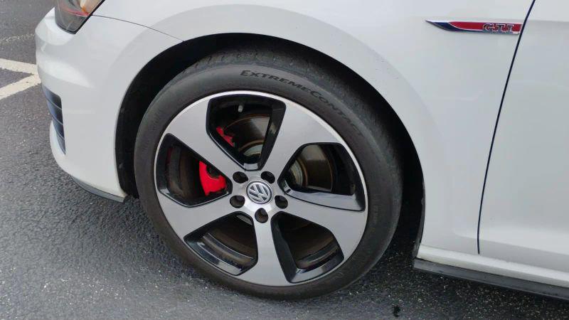2016 Volkswagen Golf GTI SE 4-Door