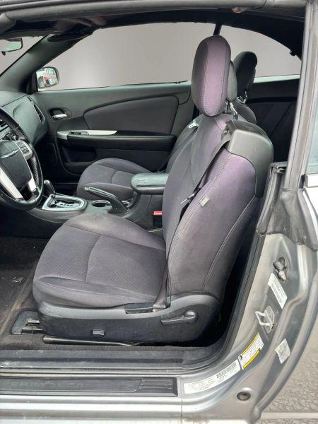 2013 Chrysler 200 Touring