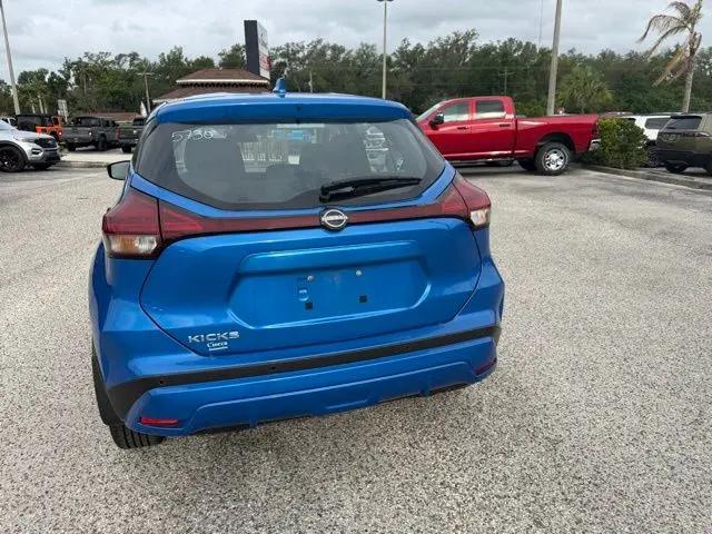 2024 Nissan Kicks S Xtronic CVT