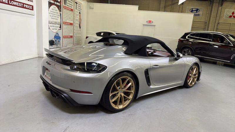 2022 Porsche 718 Spyder Base