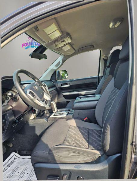 2018 Toyota Tundra SR5 5.7L V8