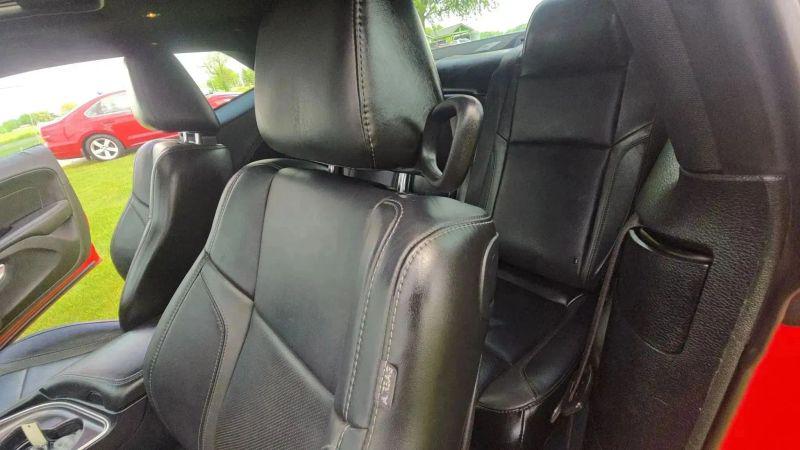 2017 Dodge Challenger SXT Plus