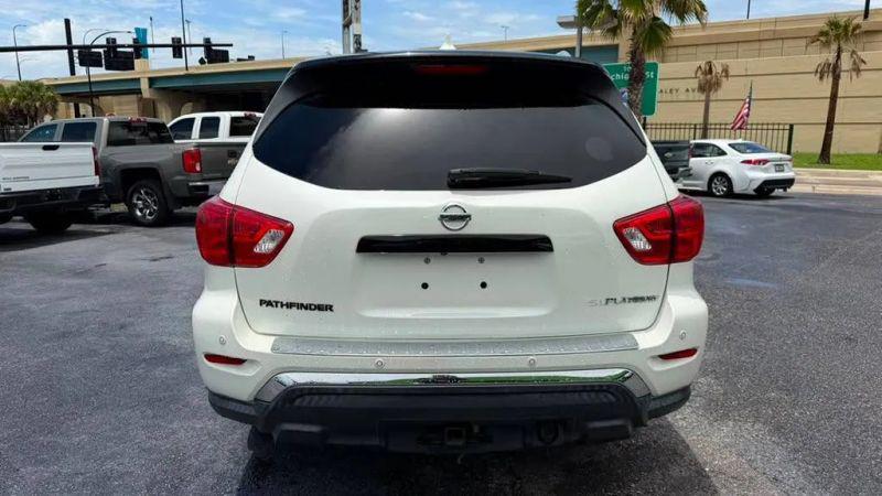 2020 Nissan Pathfinder Platinum 2WD